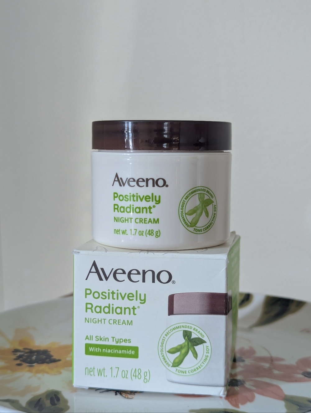 New In Box - Aveeno Positively Radiant Night Cream